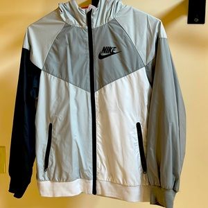 NIKE boys windbreaker jacket